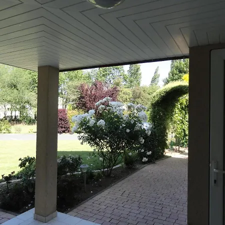 Studio Meuble Dans Parc Paysage *